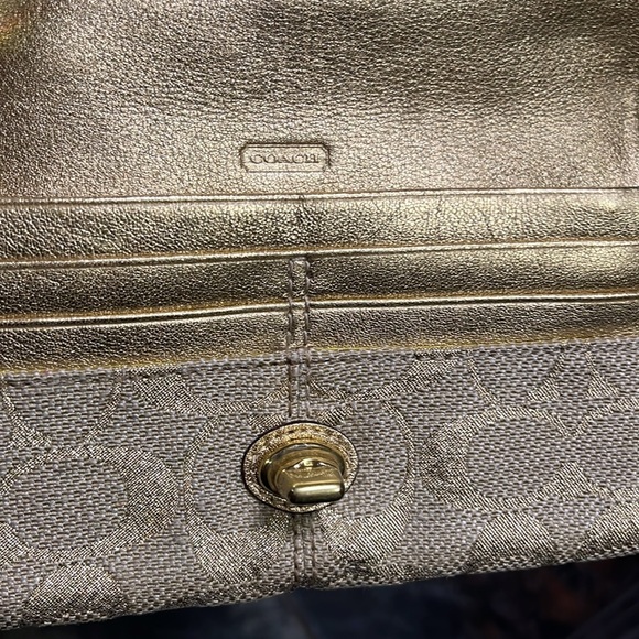 Authentic coach wallet - Picture 3 of 4